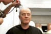 Se Bryan Cranston transformere seg til Walter White fra ´Breaking Bad´på mindre enn et minutt