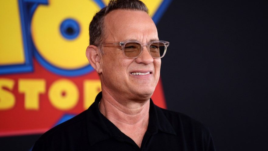 Tom Hanks gir bort skrivemaskin til 8 åring